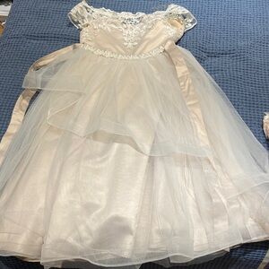 Rare Editions Cream Lace Formal Dress